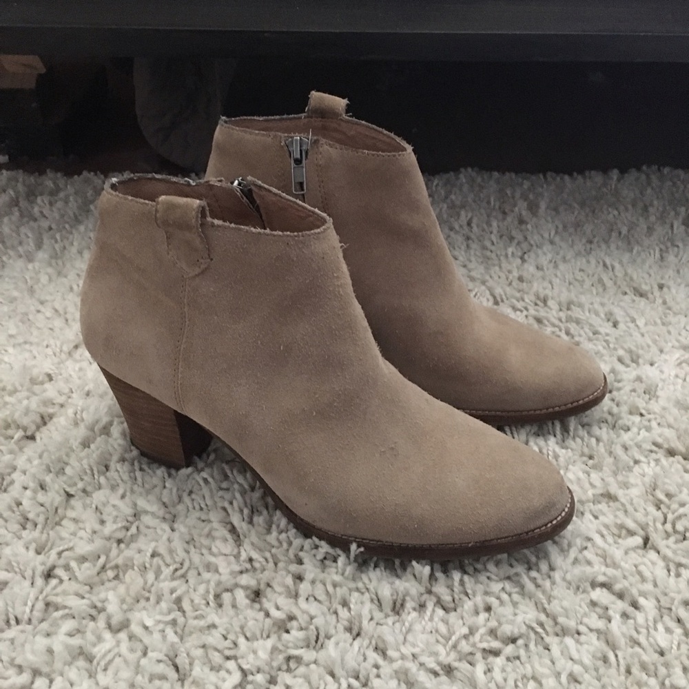 Madewel Billie Boot in suede