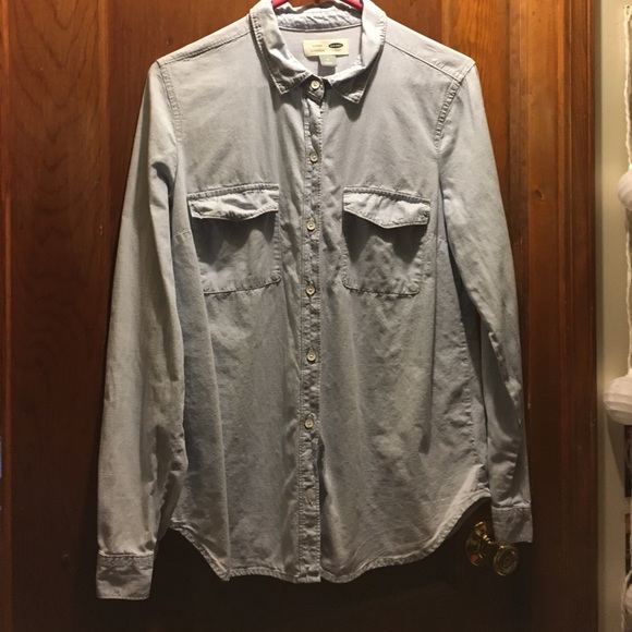 Button down shirt - Picture 1 of 3