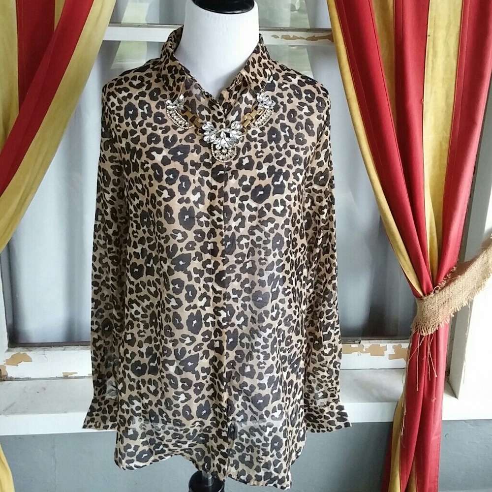 Jacqueline Smith leopard Shirt