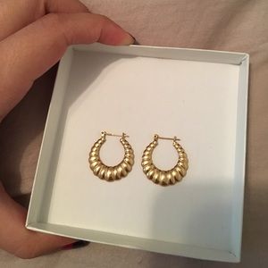 Gold earrings (14k)