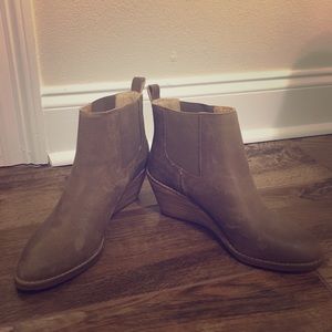 LUcky Brand Wedge Booties