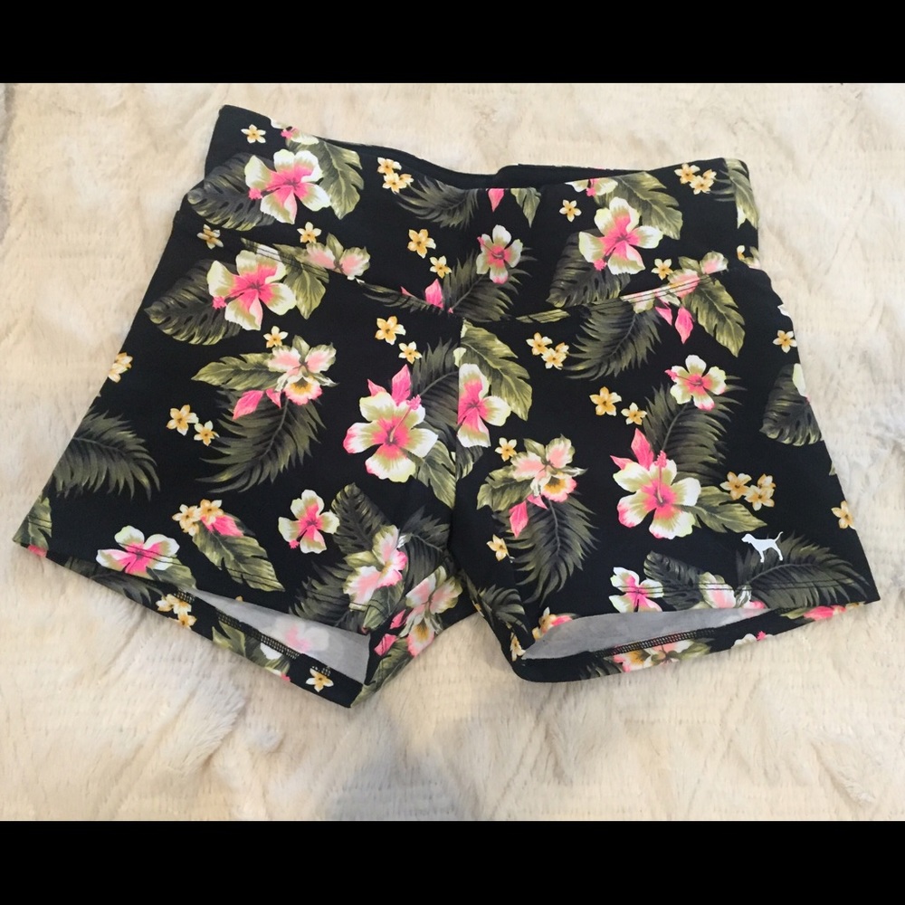 PINK VS Yoga Shorts
