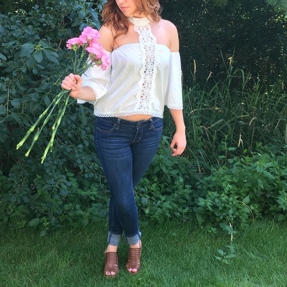 White Lace Choker Style Top - Picture 4 of 5