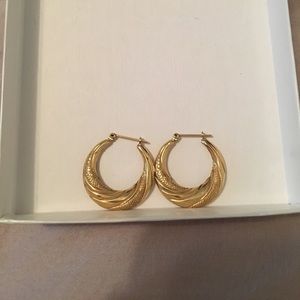 Gold earrings (14k)
