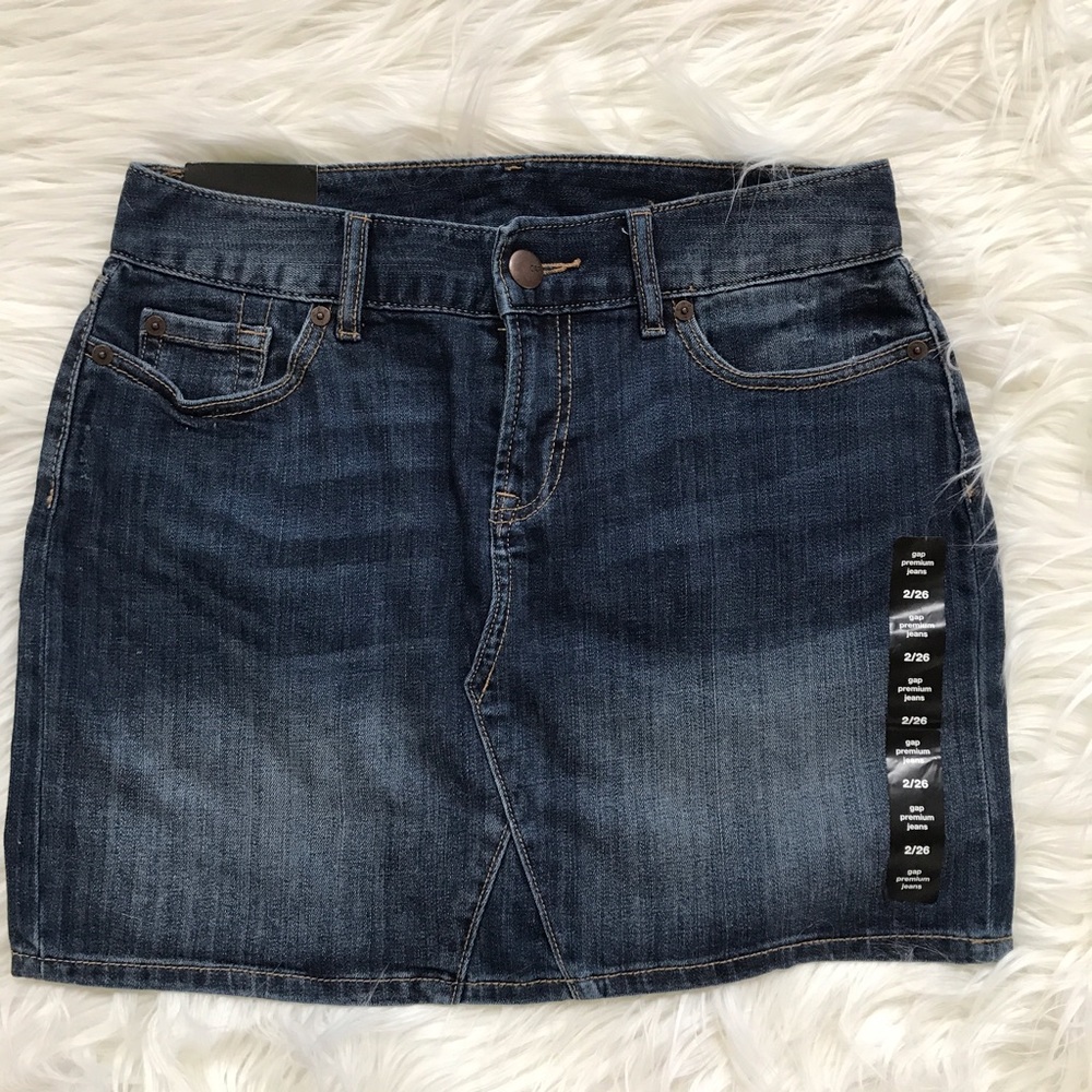 gap brand new Y2K dark wash denim mini skirt