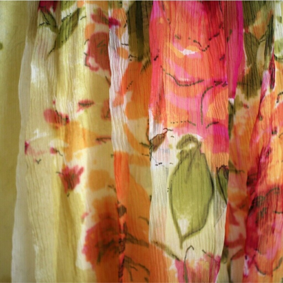 3-Style Golden Yellow Floral Formal Dress - Picture 6 of 8