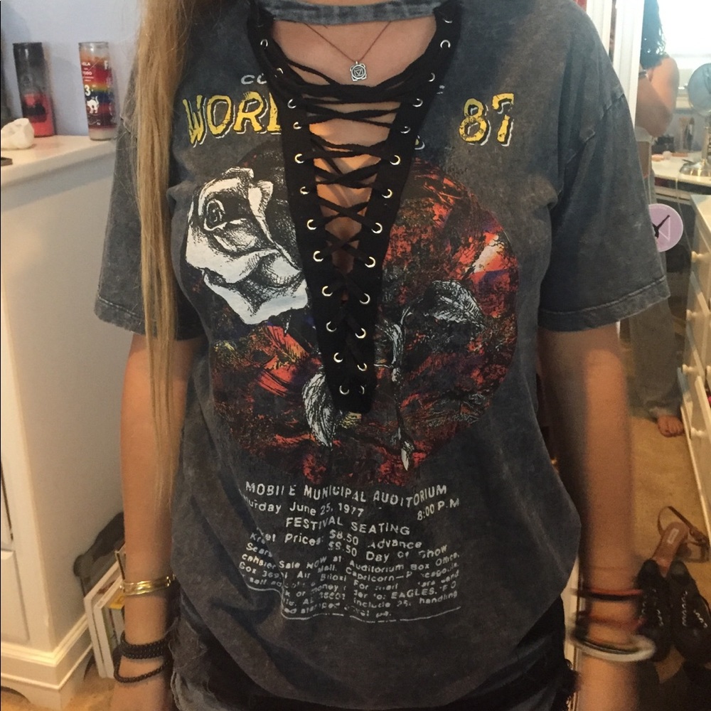 Vintage Lace up top!
