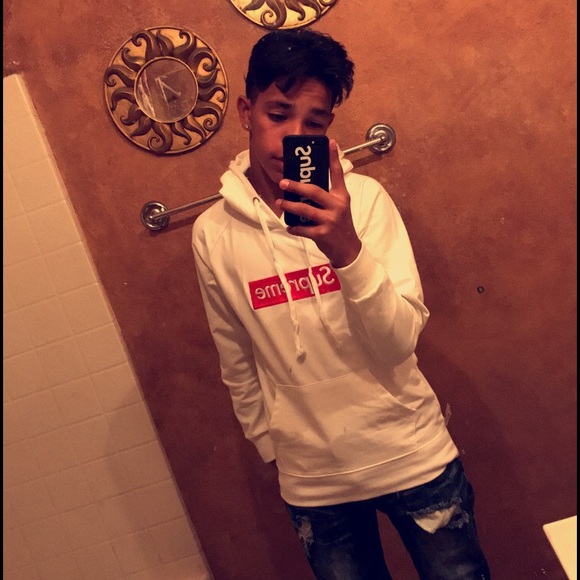 Meet your Posher, Ben - Picture 2 of 4