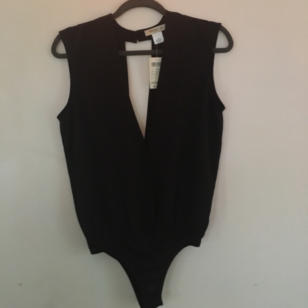 Never Worn: Arden B black bodysuit