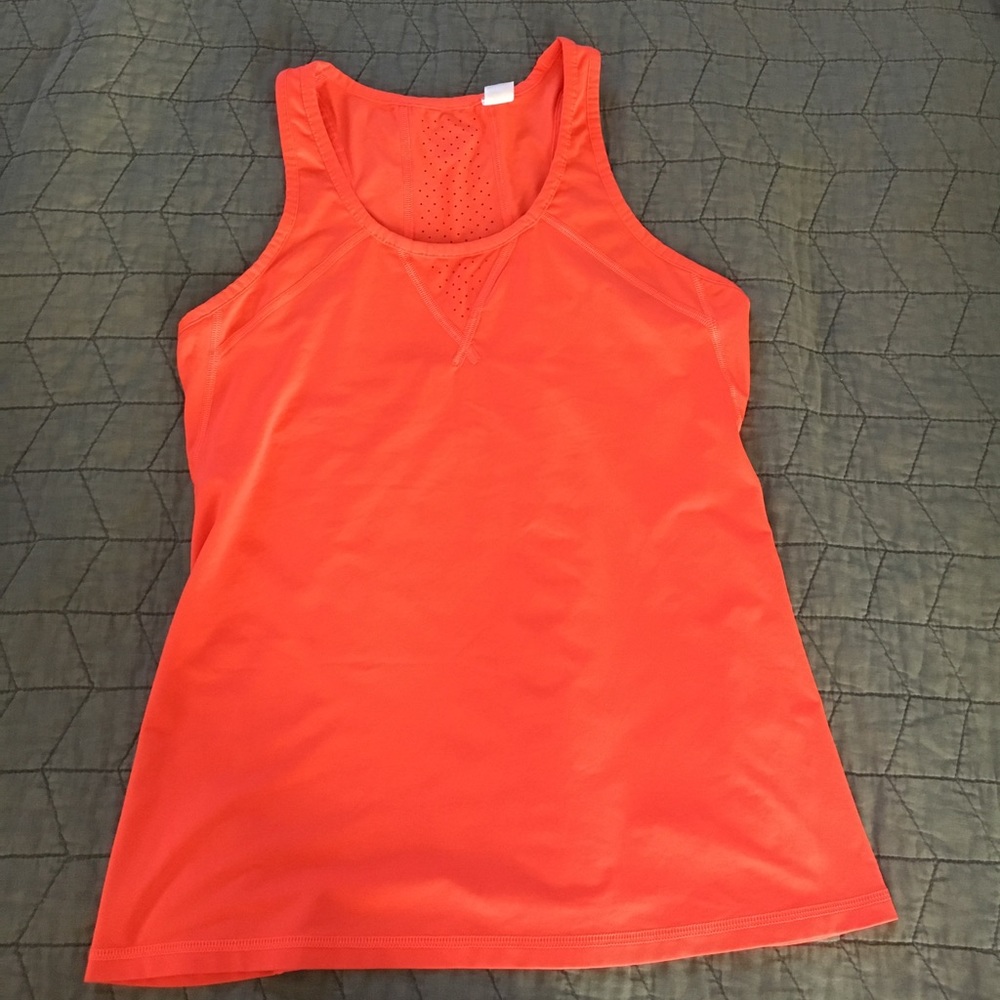 GapFit tank top. Size M