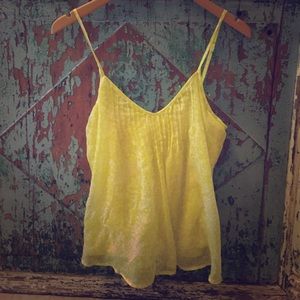 Billabong yellow tank size Large