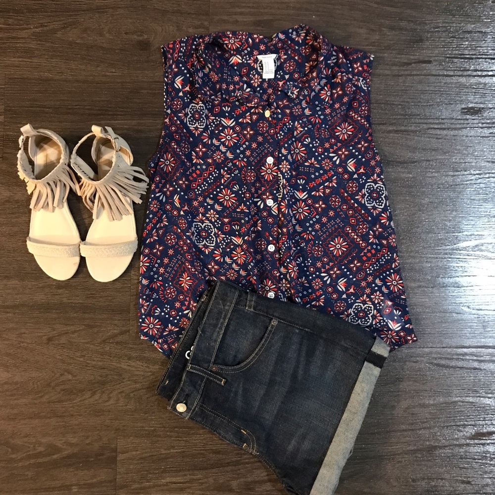 🚫Sol 🚫Forever 21 | Red, White & Blue Chiffon top