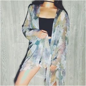Flowy floral kimono