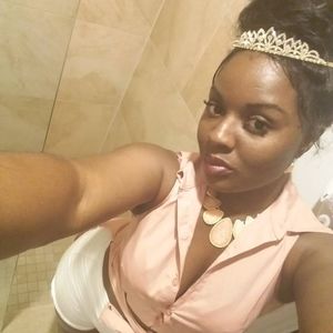 Meet your Posher, Indiara