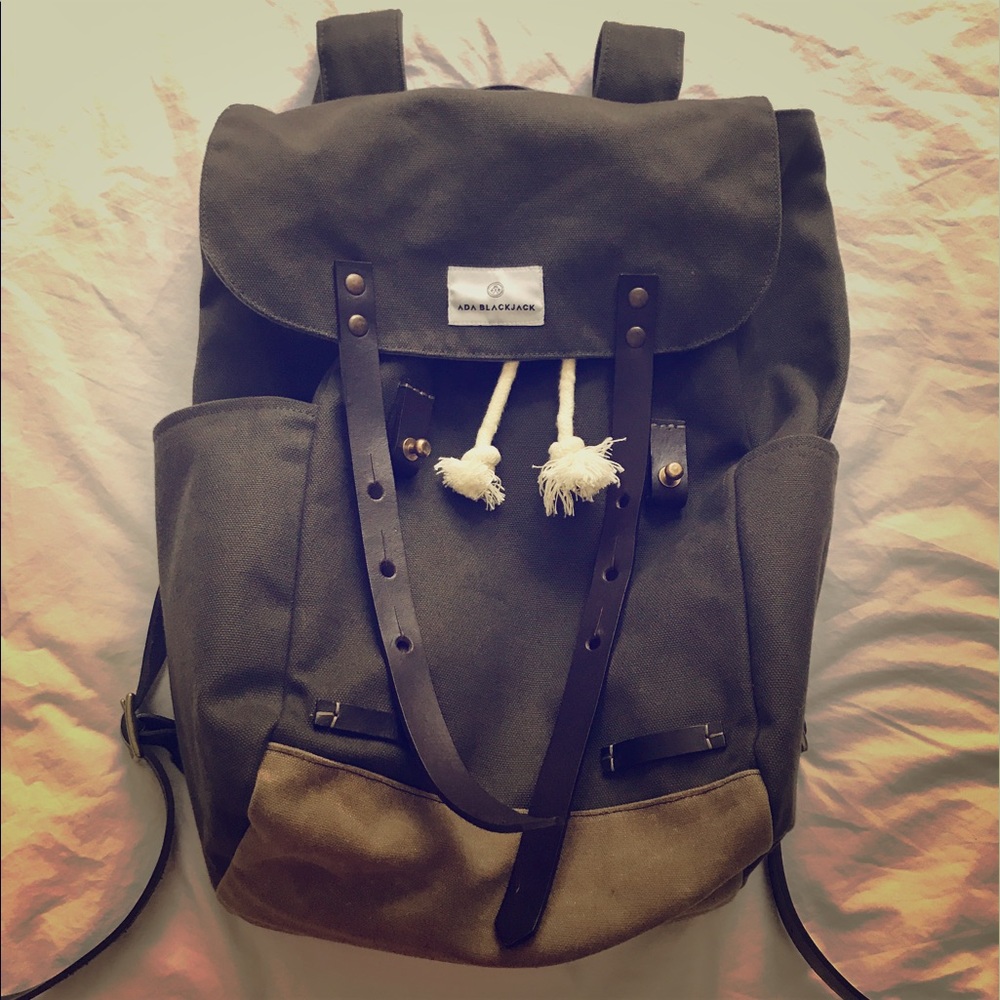 Waxed canvas backpack, real leather, padded straps
