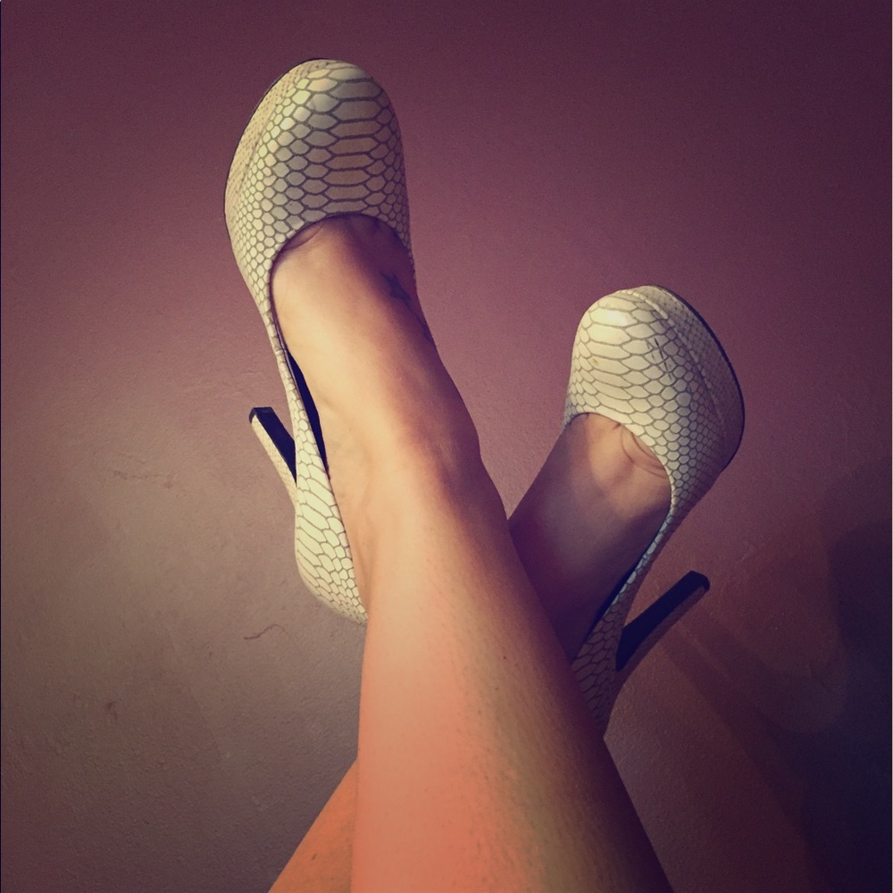 Calvin Klein Karsyn shoes