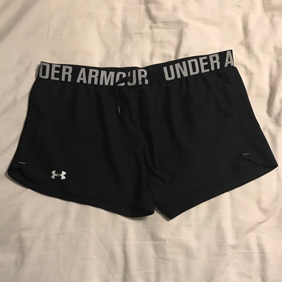 Under Armour Pants - Under Armour Large Athletic Shorts