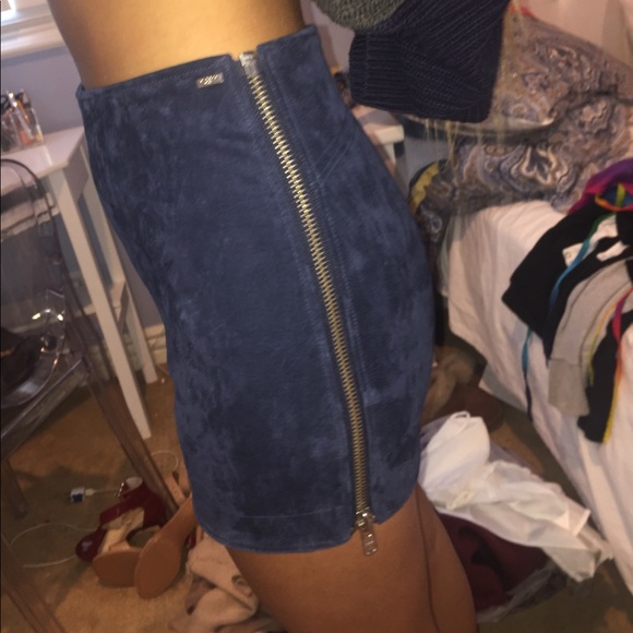 OBEY skirt - Picture 3 of 3