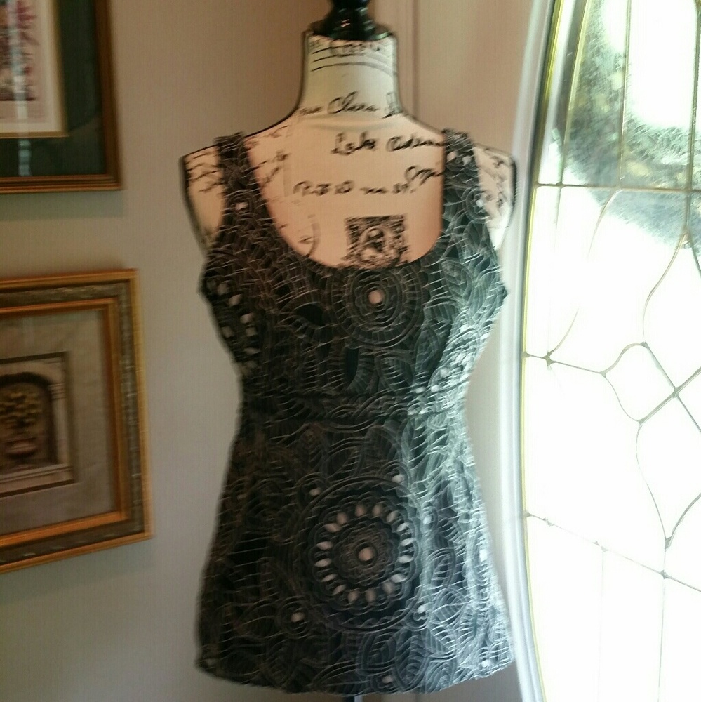 NINE WEST Embroidered Tunic - Size 4