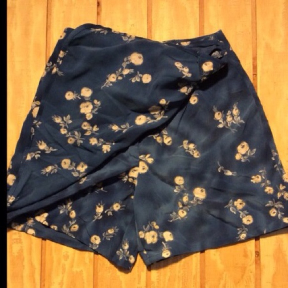 ISO Vintage Newport News Skort Sz 12 or 14. - Picture 2 of 3