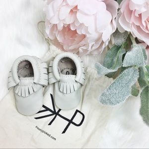 NWOT Freshly Picked Baby Moccasins 0-3 Mo White