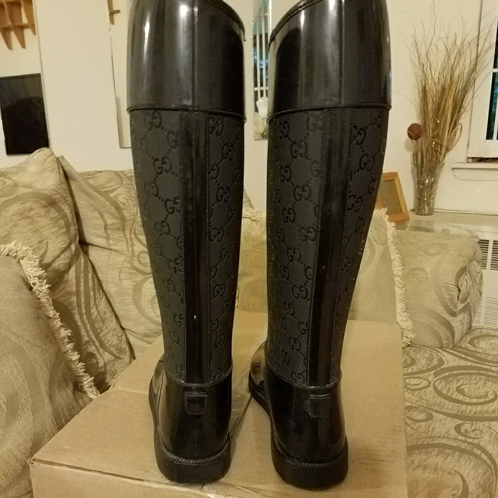 Gucci rain boots