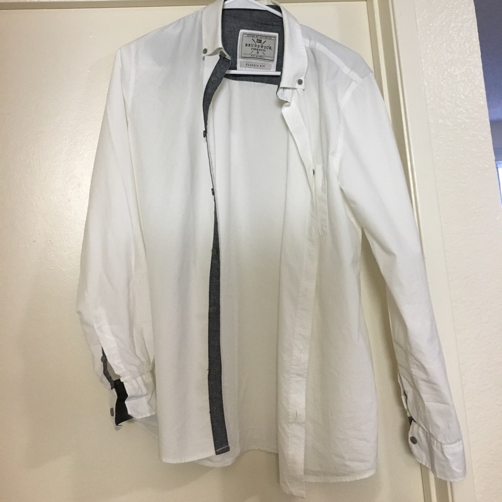 White casual button up shirt