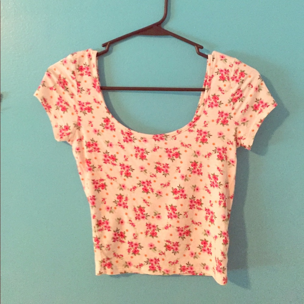 Floral crop top.