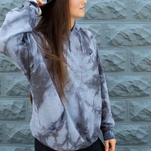 Renewed Nike Sweater