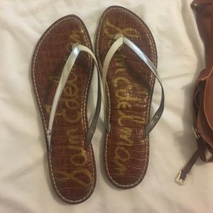 Sam Endelman flip flops