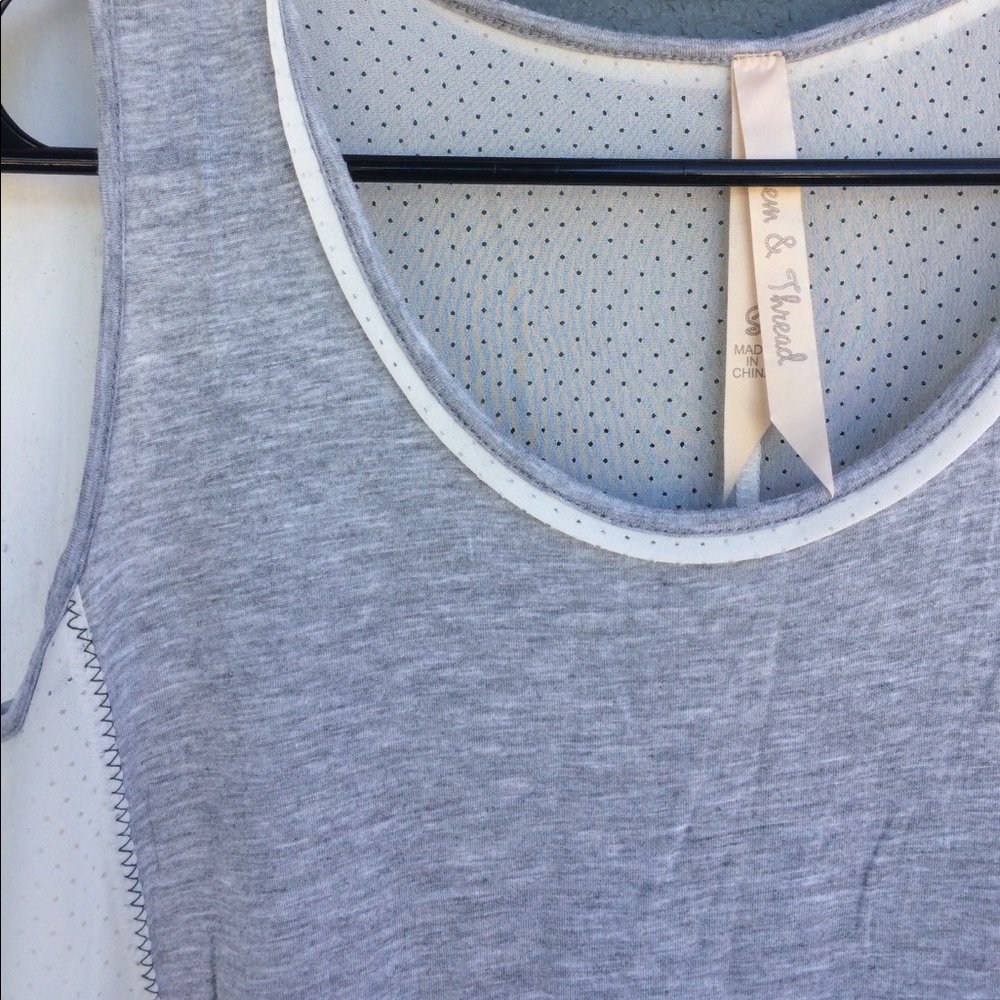 Grey/white tank