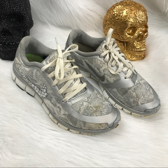 Bedazzled Silver Shoes Size Bedazzled Silver Shoes Size