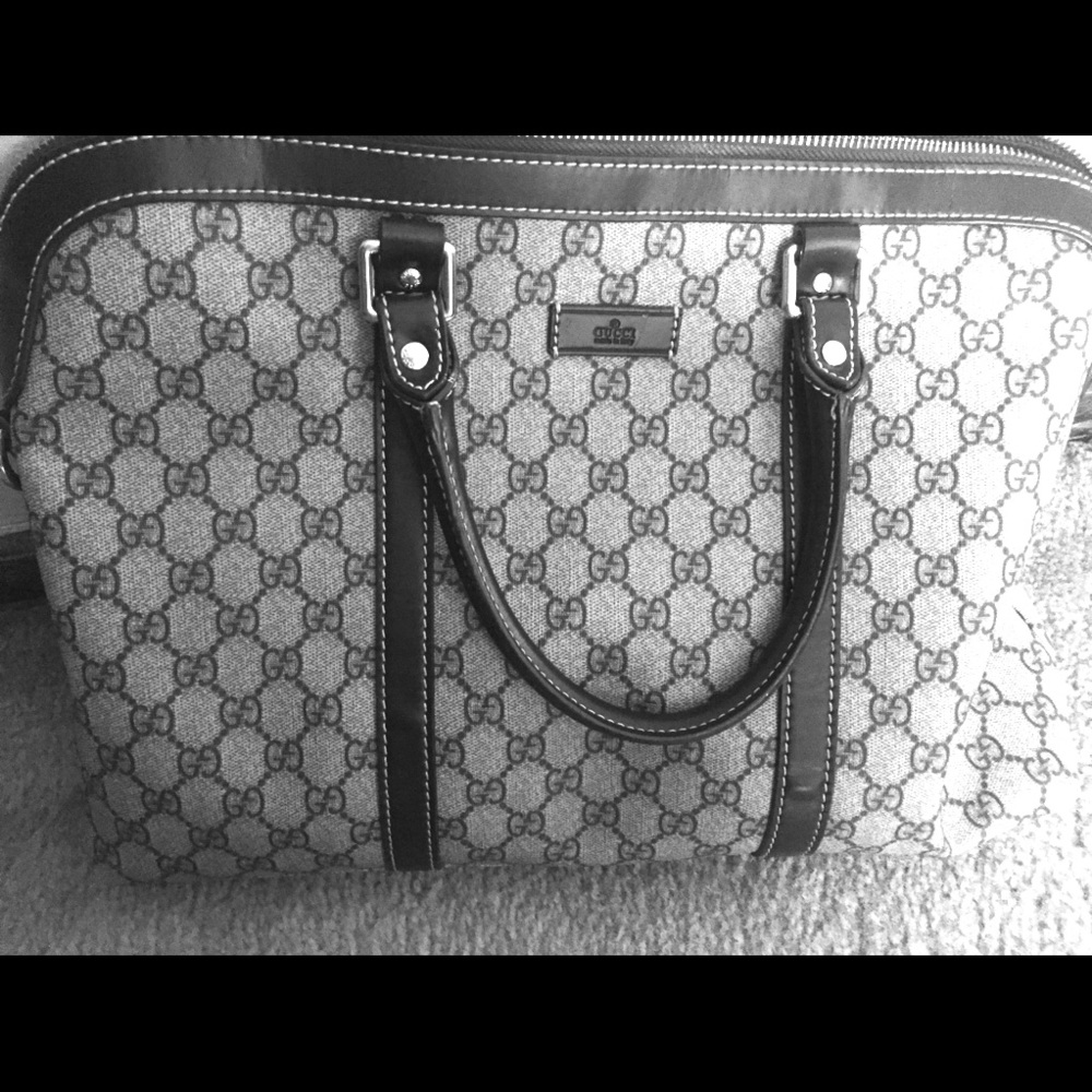 Gucci purse