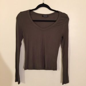 Long sleeve crop top