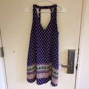 Print V-neck shift dress