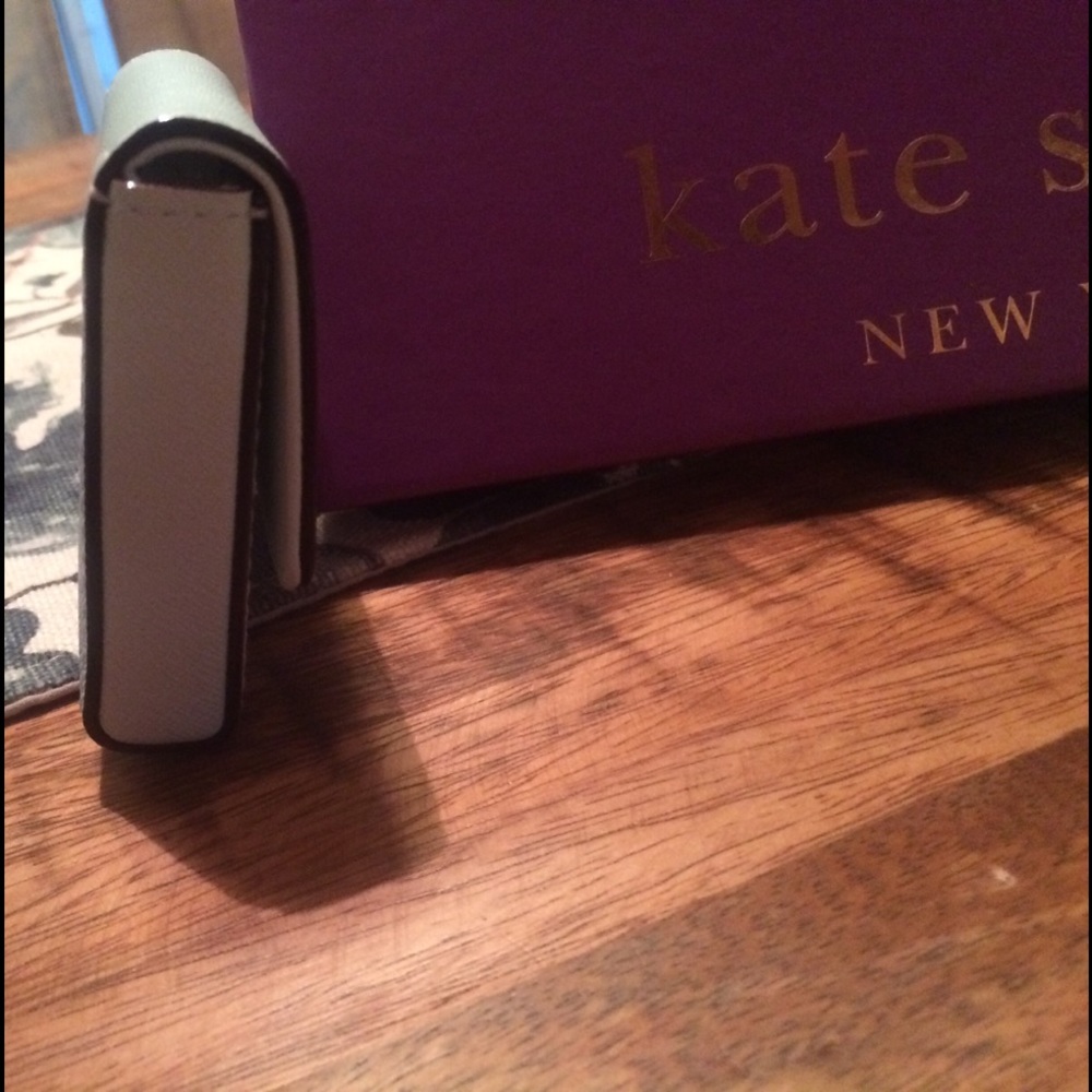 Kate spade small wallet - Picture 2 of 4