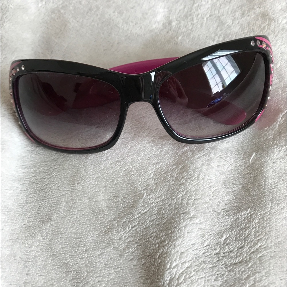 Pink zebra sunglasses
