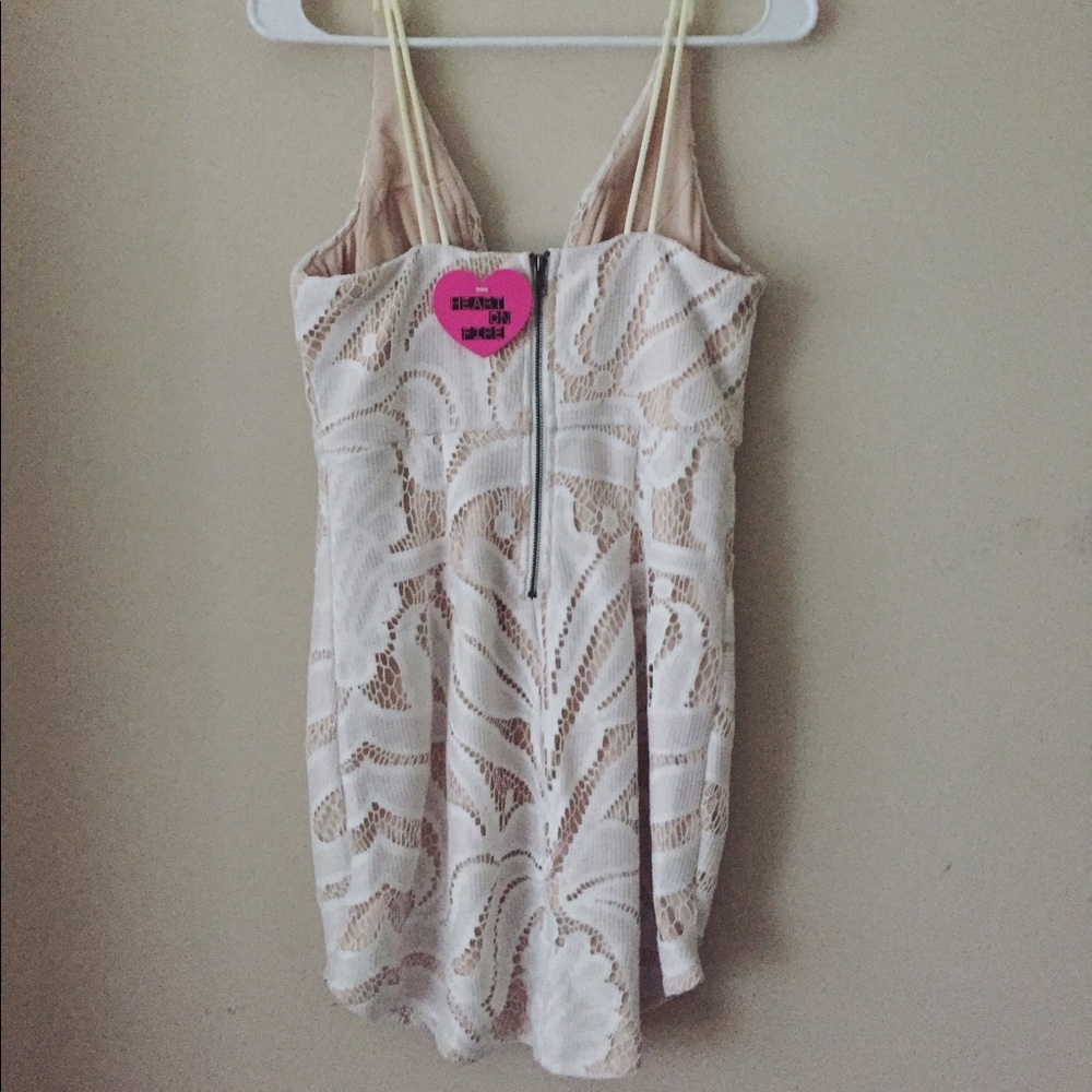 Hello Molly White Dress - Picture 4 of 6