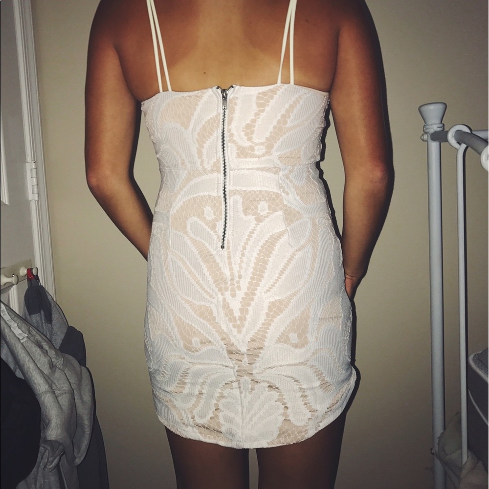 Hello Molly White Dress - Picture 6 of 6