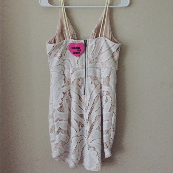 Hello Molly White Dress - Picture 4 of 6