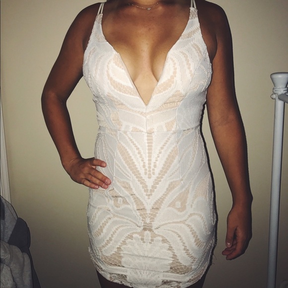 Hello Molly White Dress - Picture 5 of 6