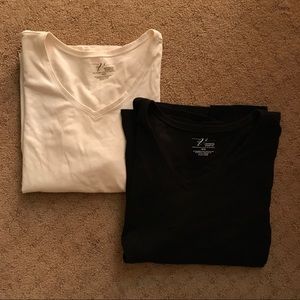 LANE BRYANT black/white summer tees!! 🌷🌷