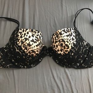 NWOT Victoria's secret lined Demi bra