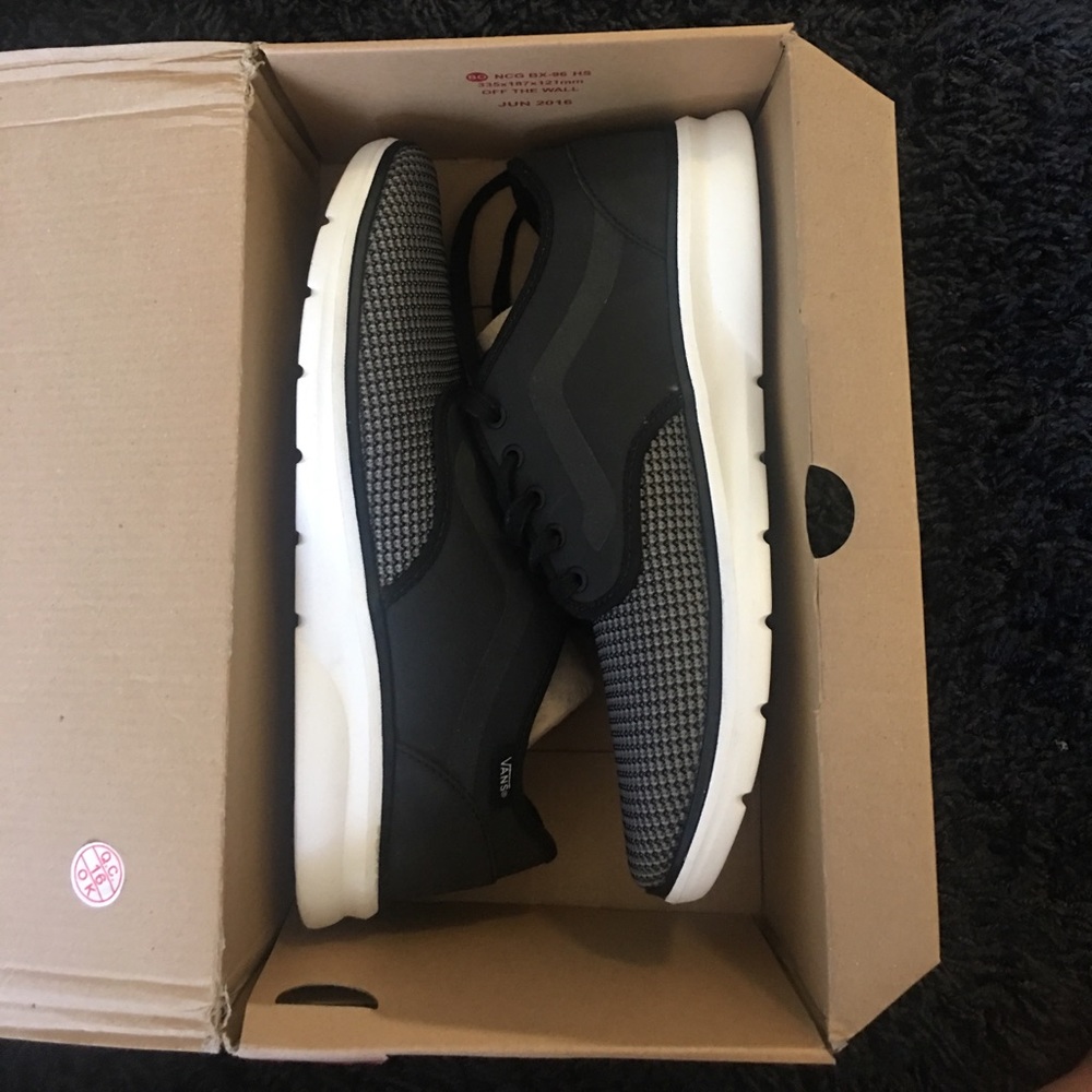 Vans ISO 2 (rapidweld) NWOT UNISEX FIRM PRICE