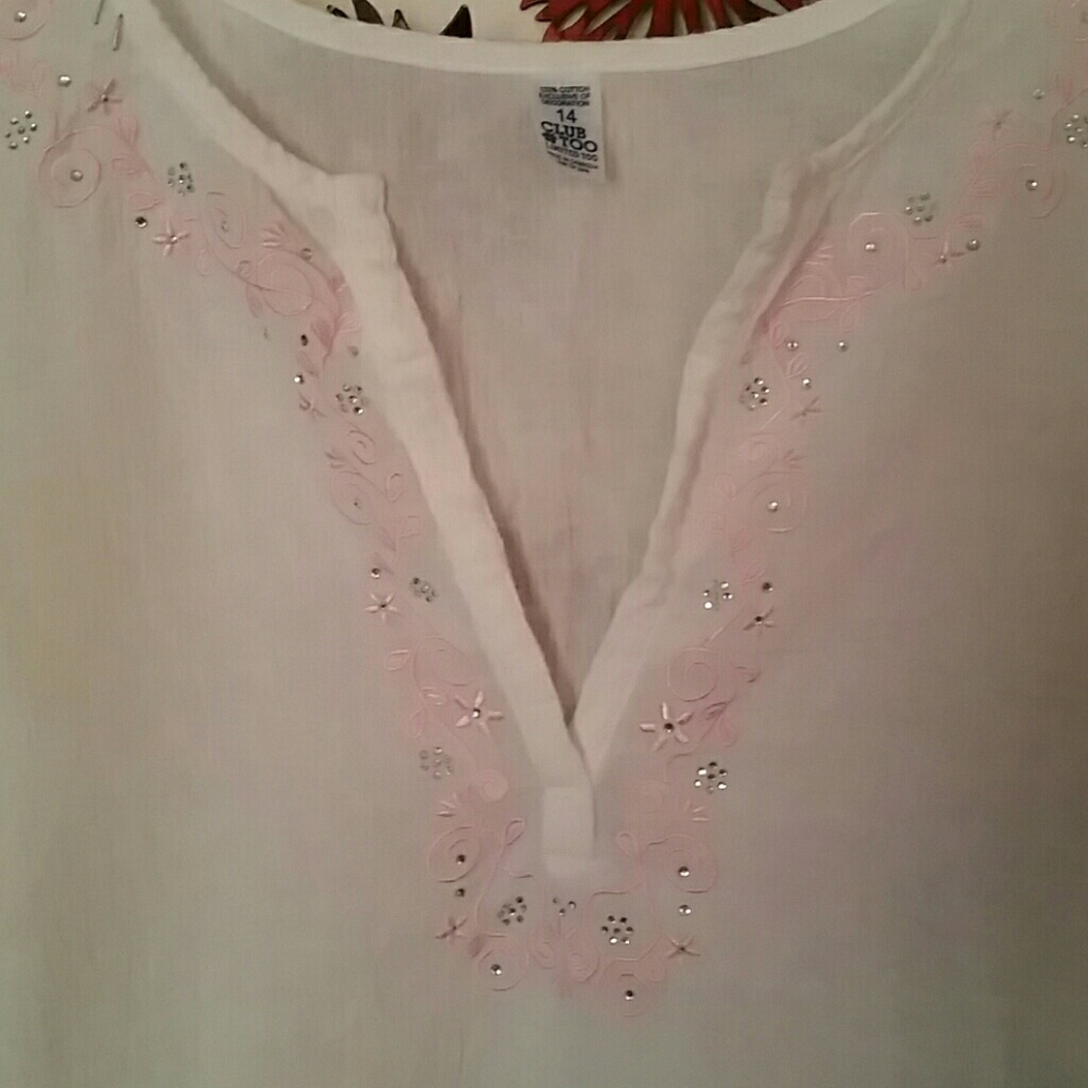 Cute top - Picture 2 of 2