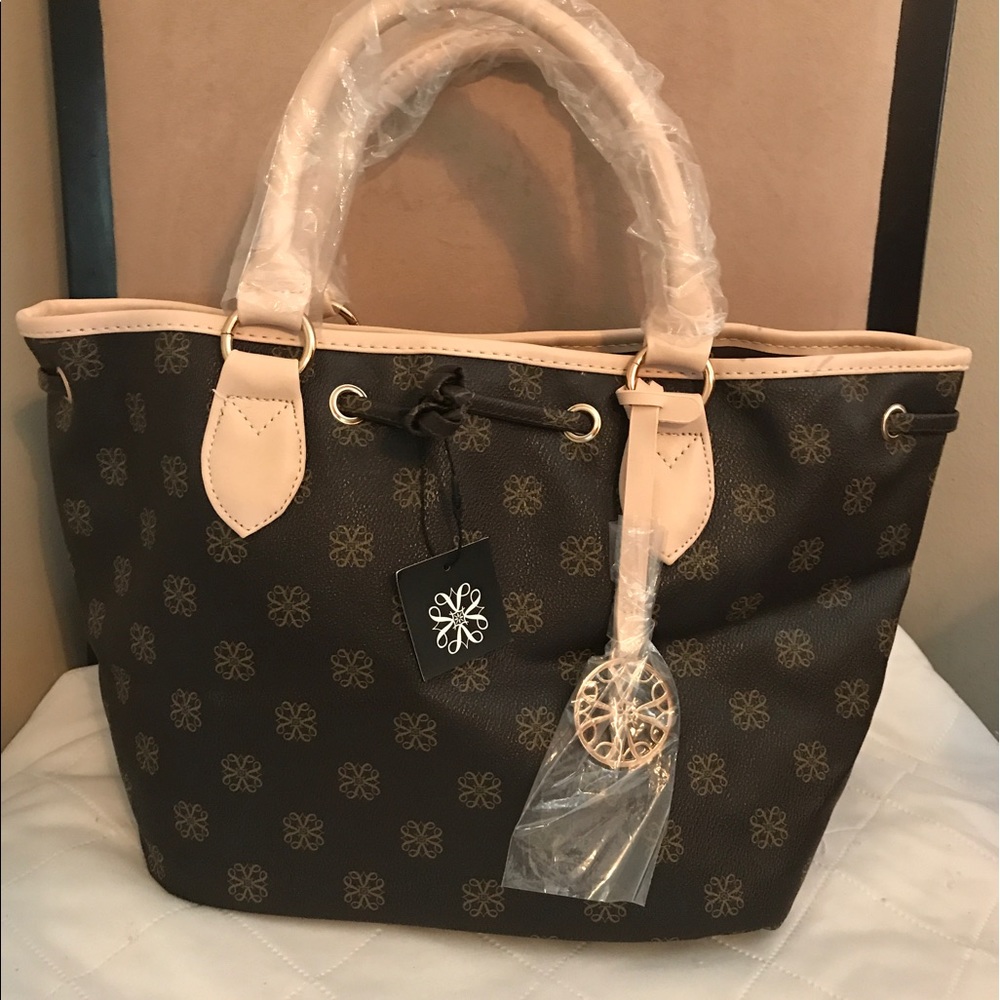 New AVON purse