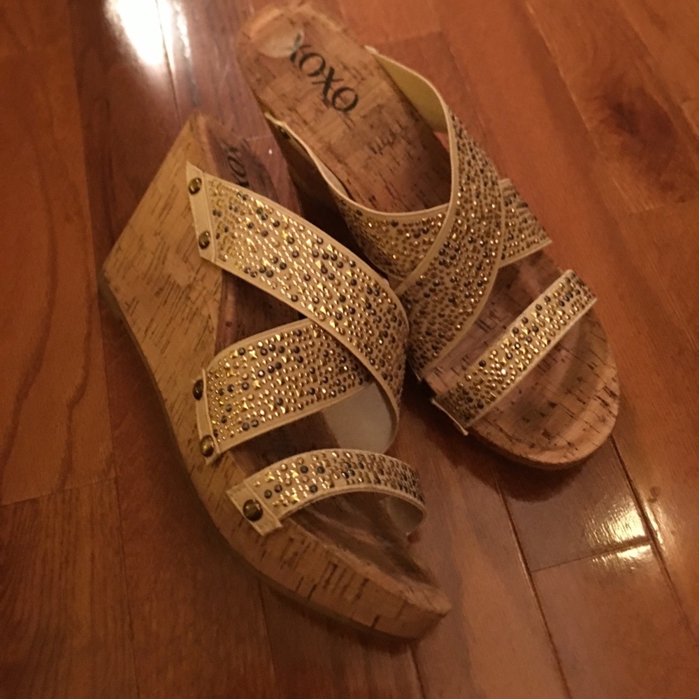 Slightly Used beige wedges