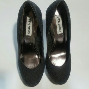 STEVE MADDEN GREY CARYSSA PUMPS