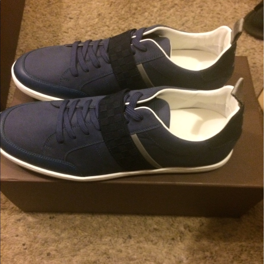 ✅SOLD✅ Louis Vuitton Water line Sneaker