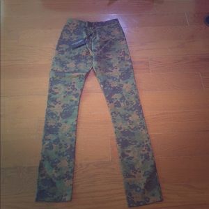 Burberry can pants